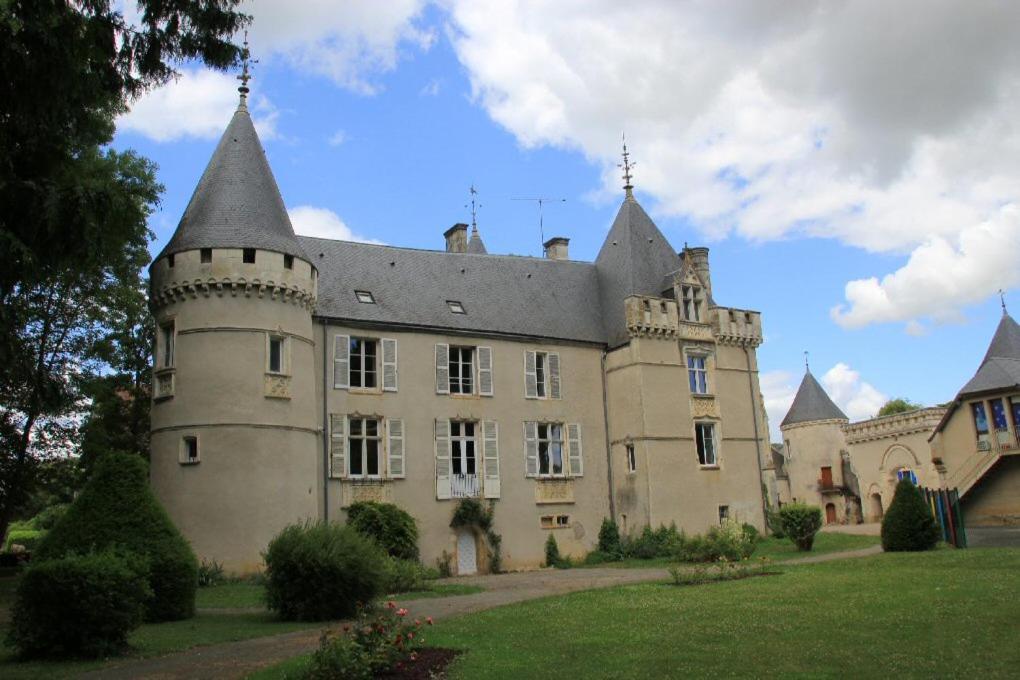 Apartamento Le Petit Pays Montgivray Exterior foto
